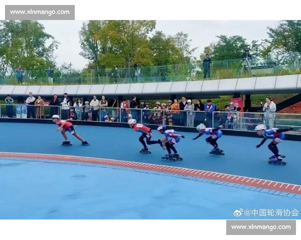 激情飞扬青春赛道 青少年轮滑竞技展风采